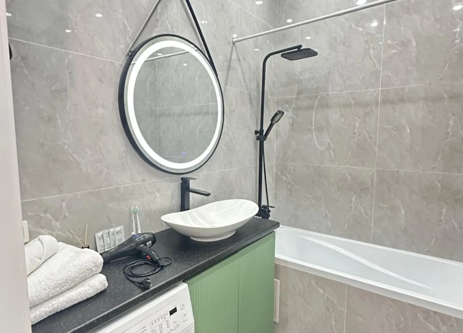 Comfortable Apartments In City Center Near Astana Arena 0*,